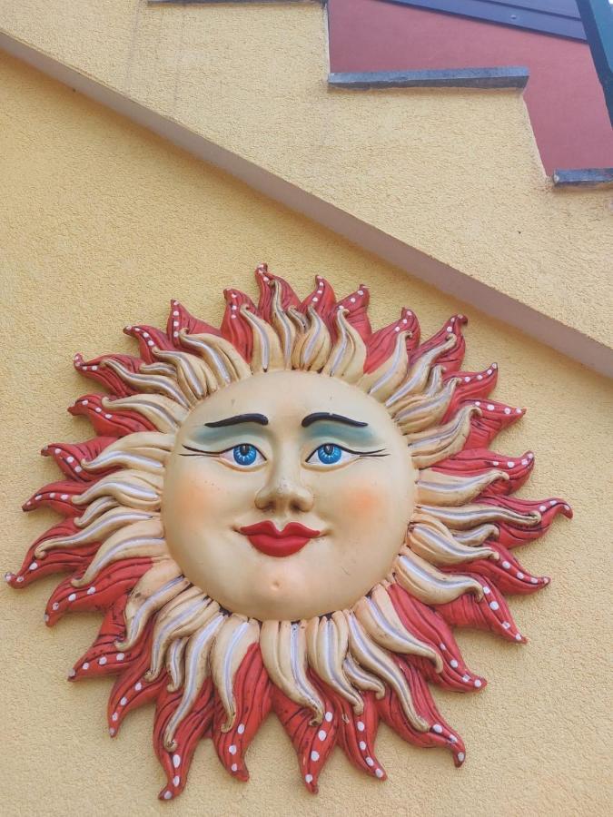 Casa Vacanza Del Sole Milo Exteriör bild